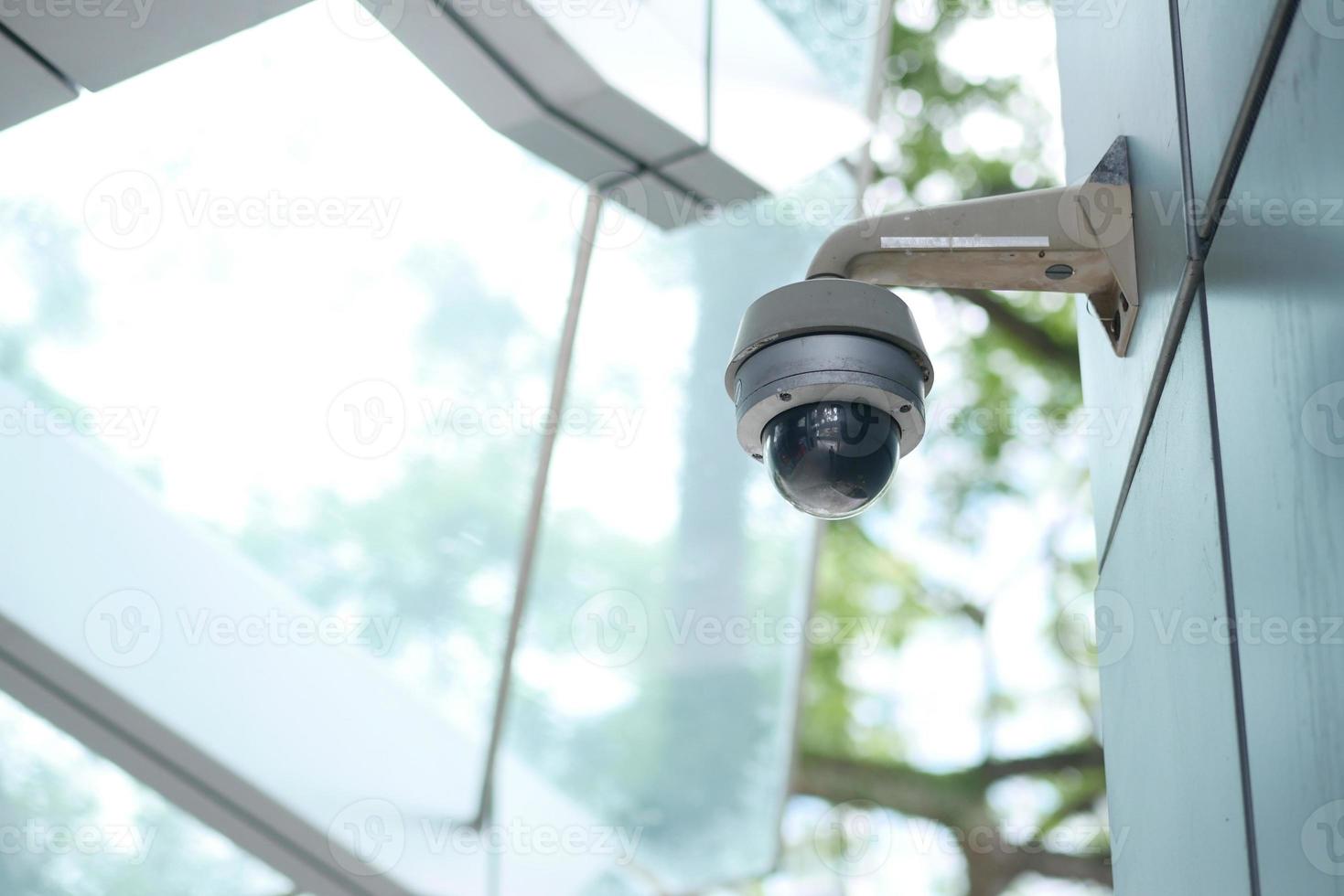 telecamera di sicurezza a circuito chiuso funzionante all'aperto foto