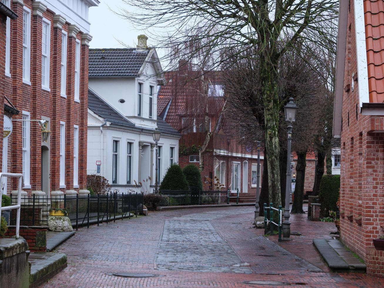 greetsiel,germania,2020-il villaggio di salutiel a il nord mare nel Germania foto