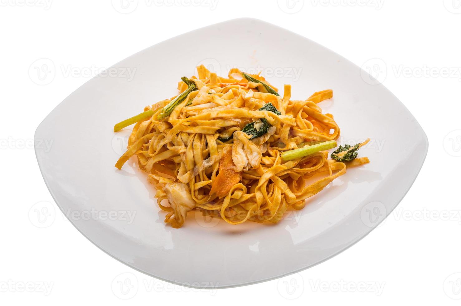 tagliatelle fritte con verdure foto