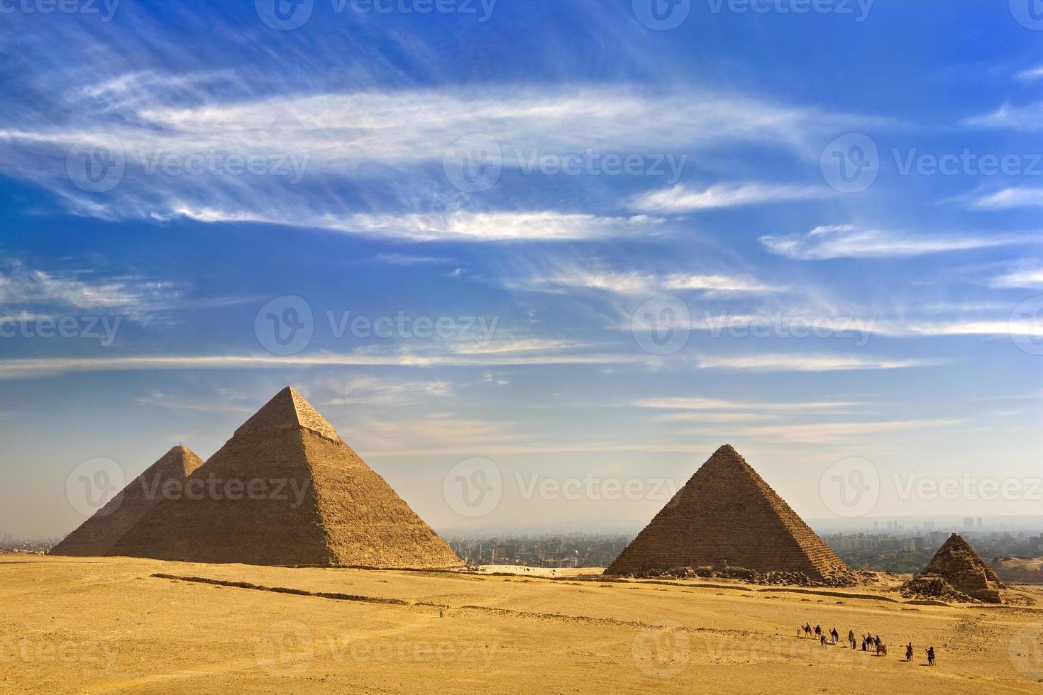 le piramidi di giza foto