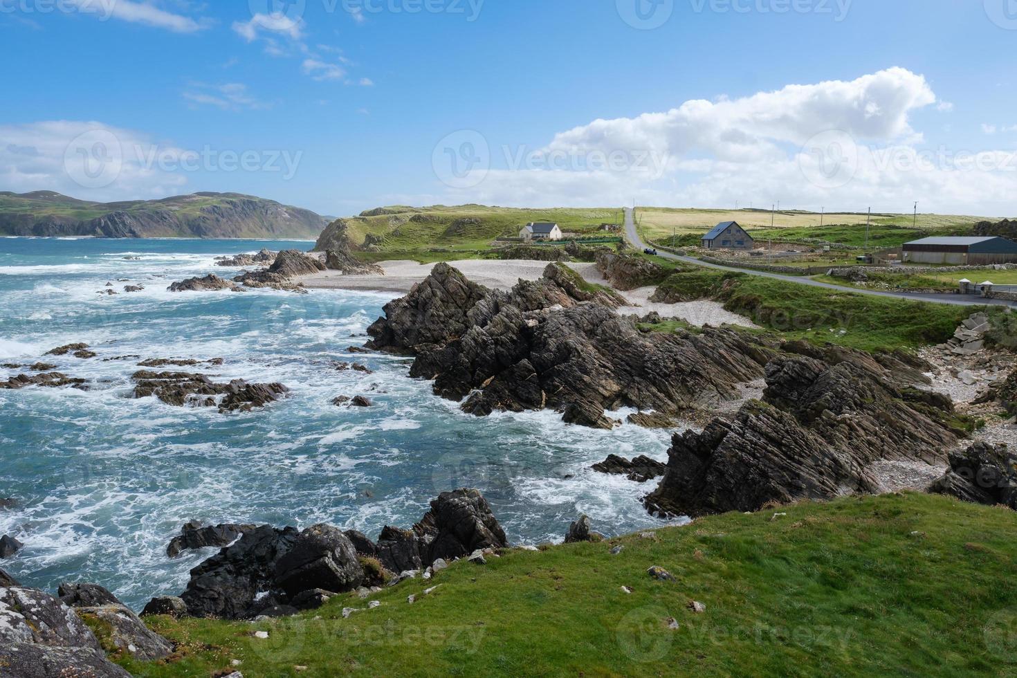 Visualizza a partire dal carrickabraghy castello donegal Irlanda foto