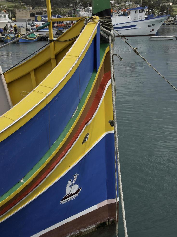 marsaxlokk,malta,2017- il porto di marsaxlokk su Malta isola foto