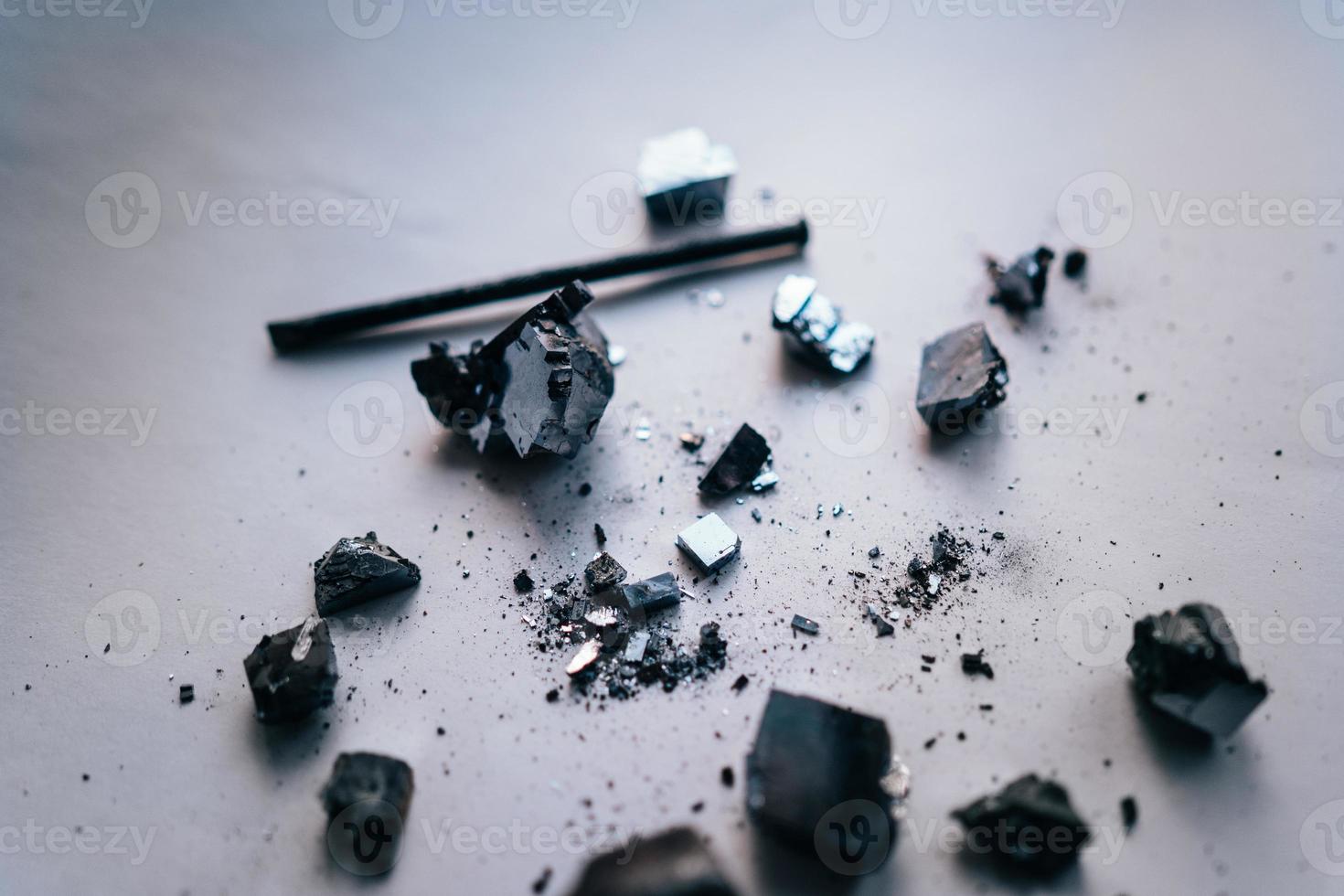 minerale di galena su un' bianca sfondo foto