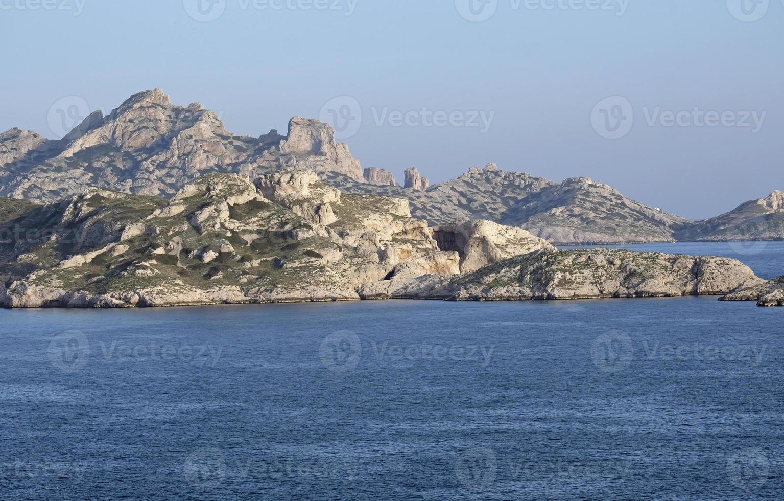 paesaggio costiero fuori marsiglia, francia foto