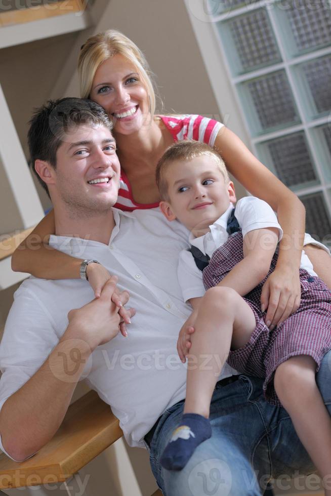 famiglia a casa foto