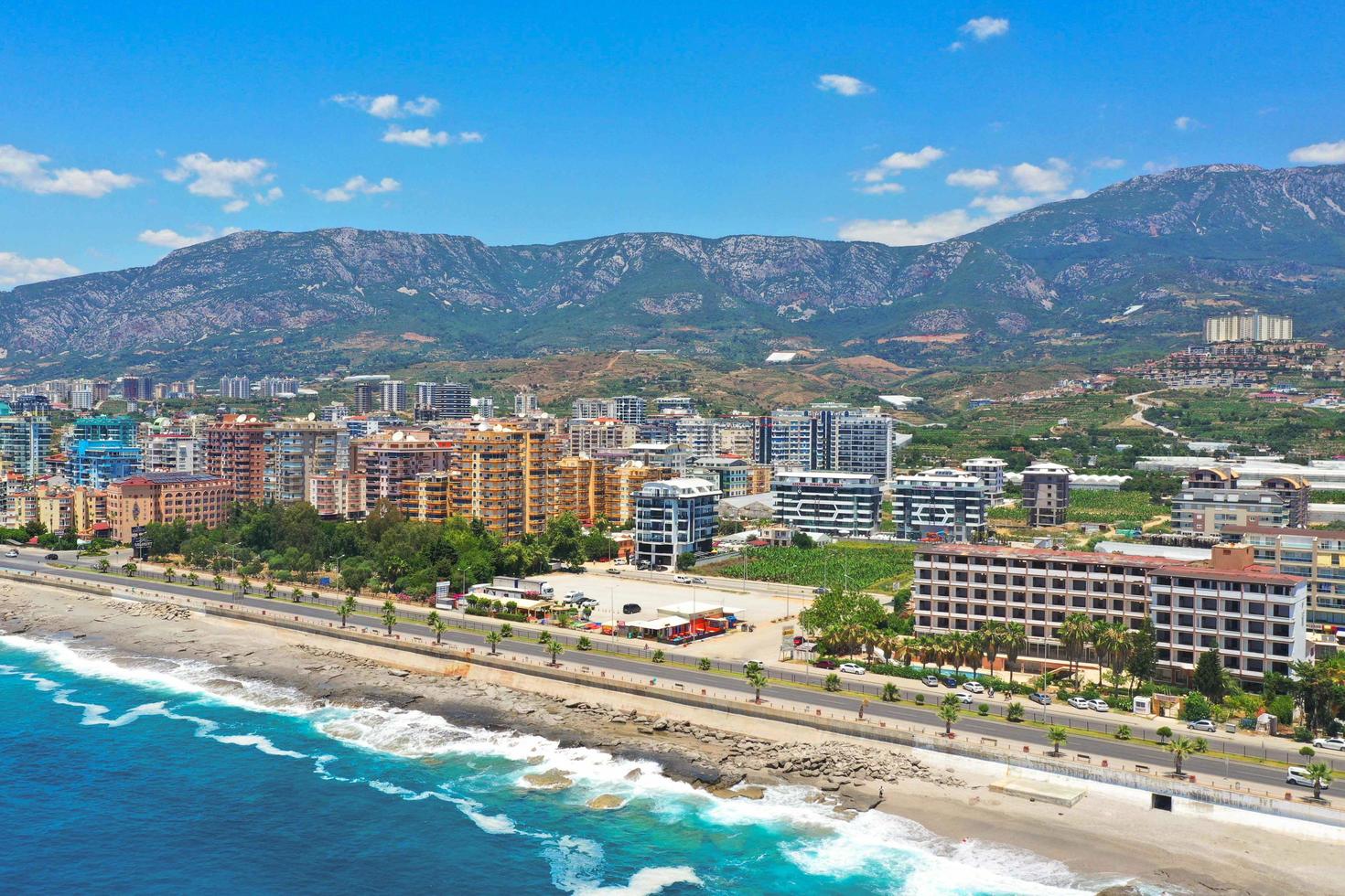 alanya 2022 antalya aereo città con spiaggia e mare foto