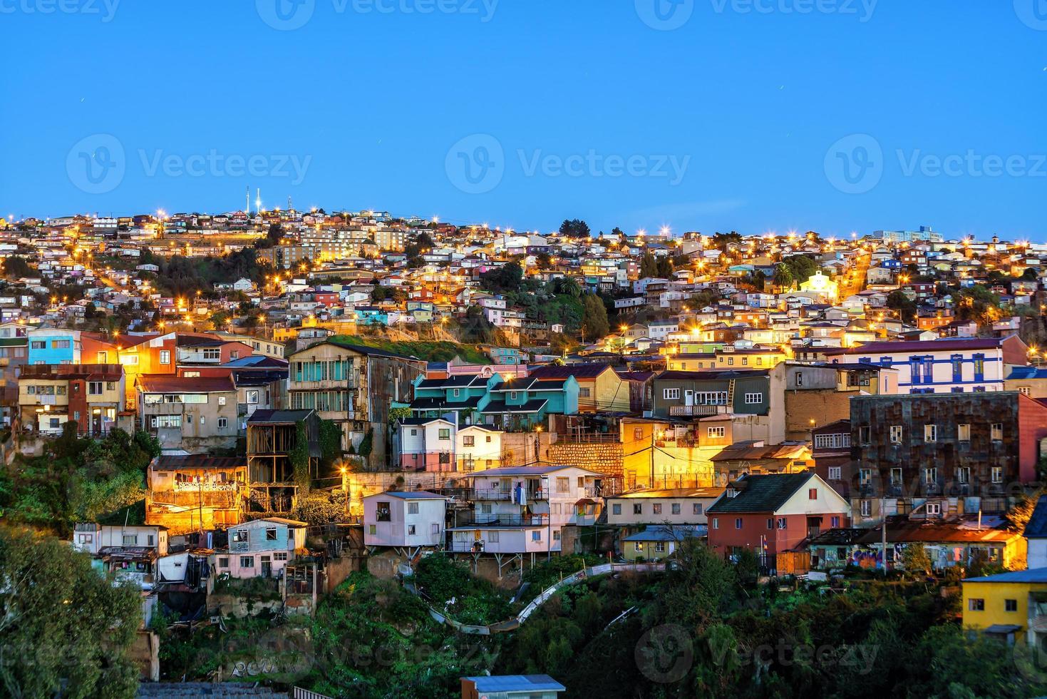 il quartiere storico di valparaiso in cile foto