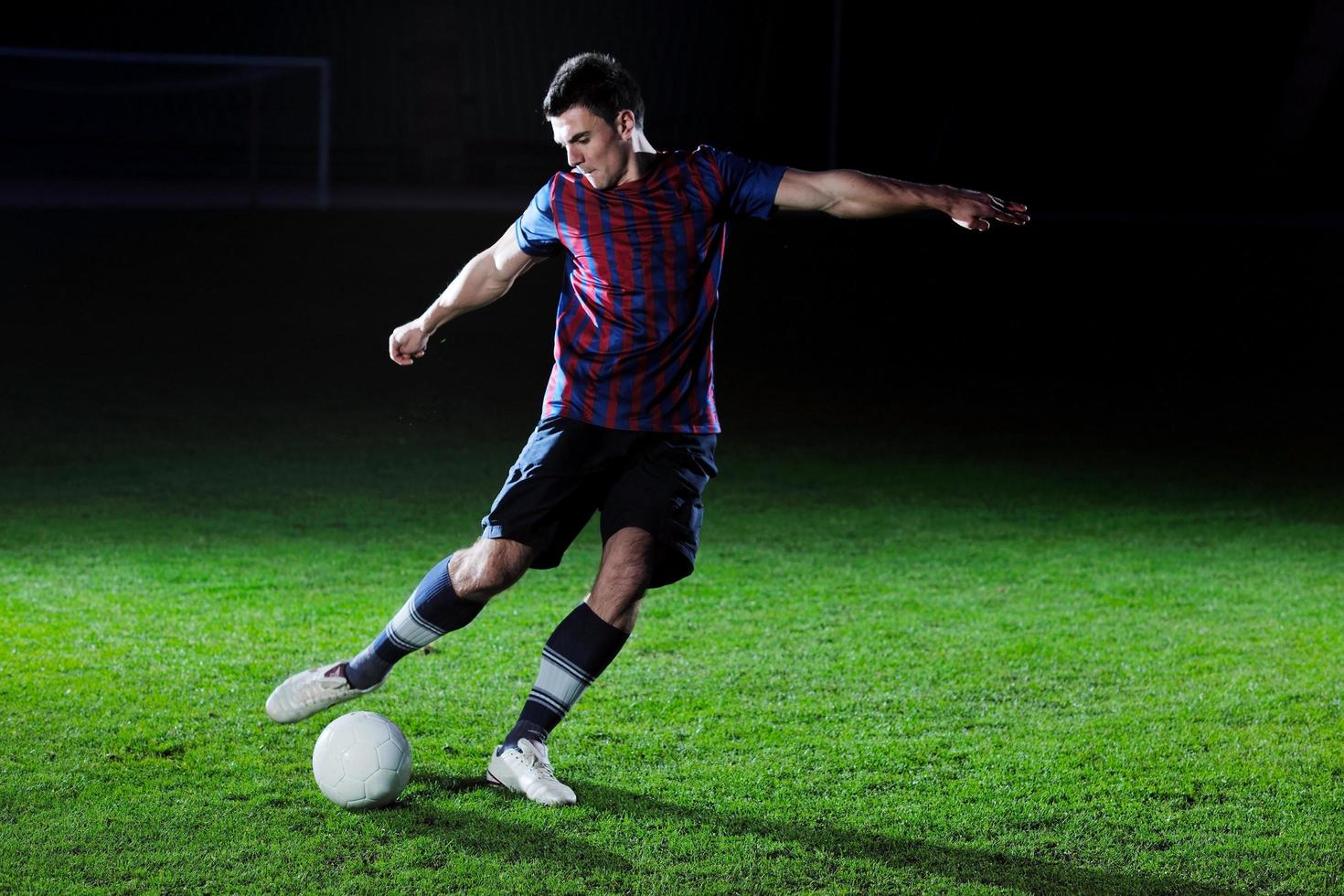 calcio giocatore nel azione foto