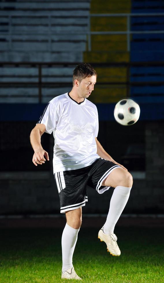 calcio giocatore nel azione foto