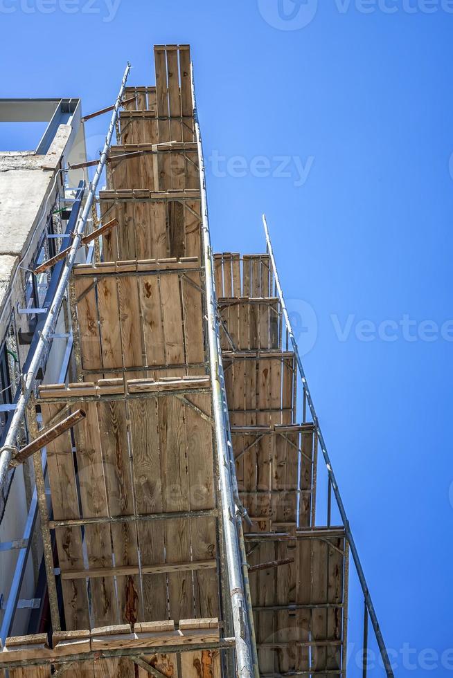 costruzione luogo con impalcatura costruzione, impalcatura su un' nuovo costruzione. foto