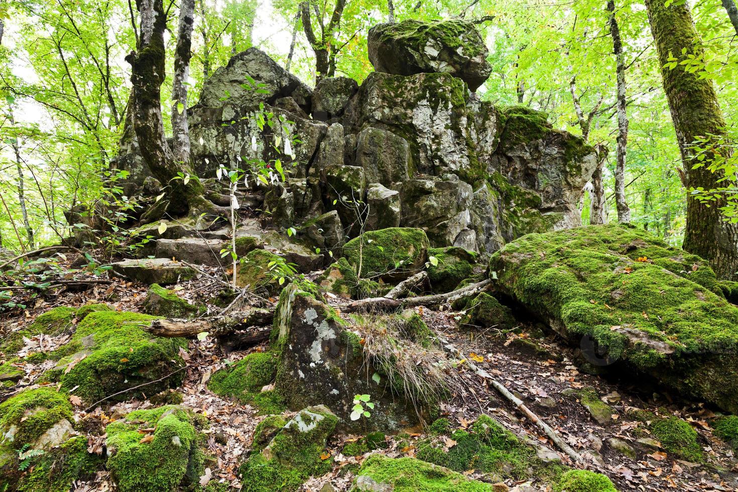 roccia diavolo dito nel Caucaso montagne foto