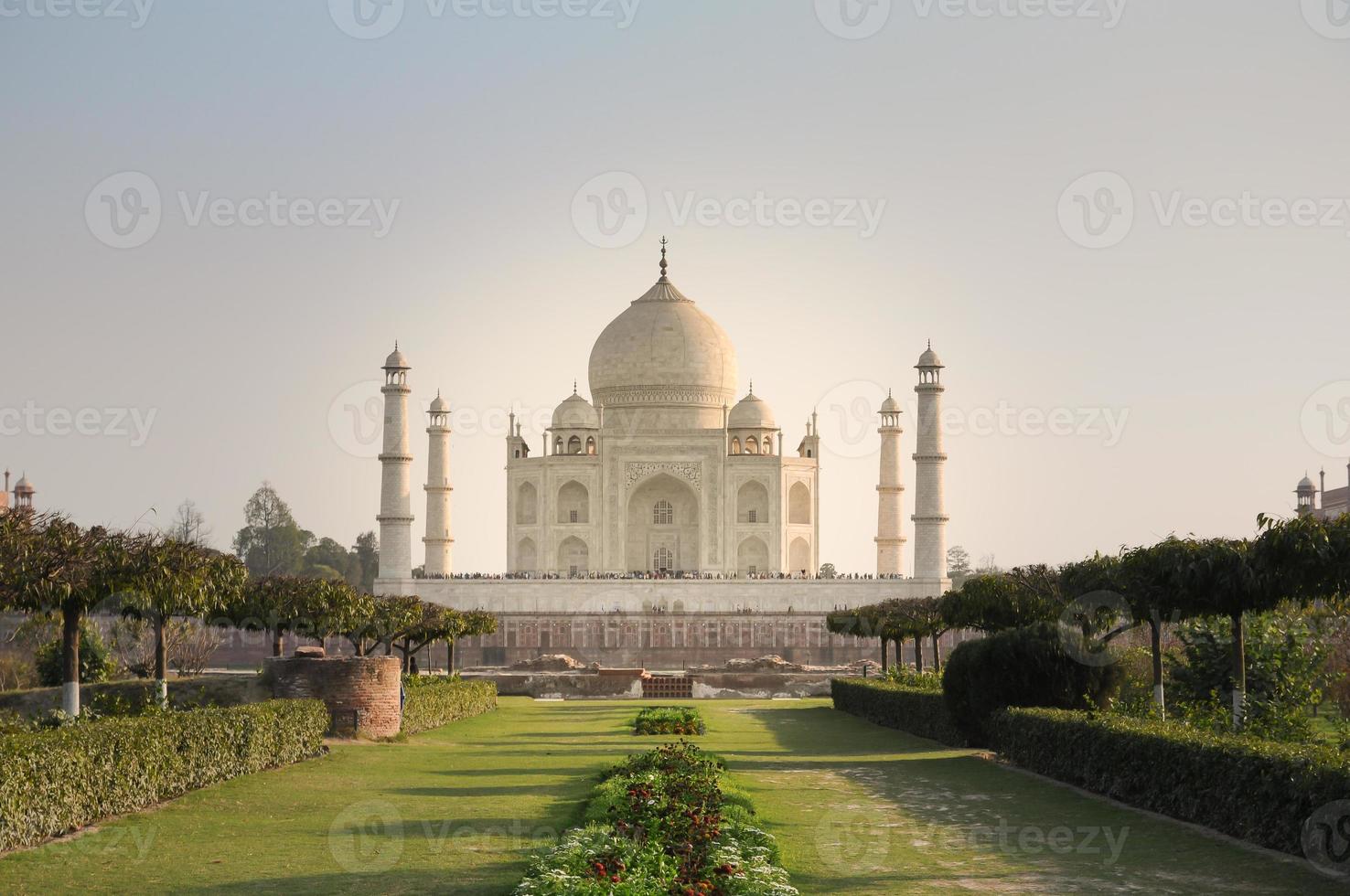 Taj Mahal vista dall'altro lato del barg Mehtab foto
