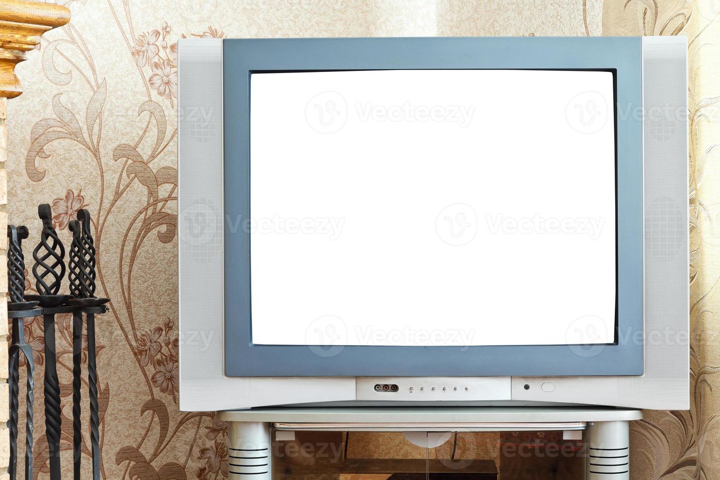 vecchio crt tv con tagliare su schermo foto