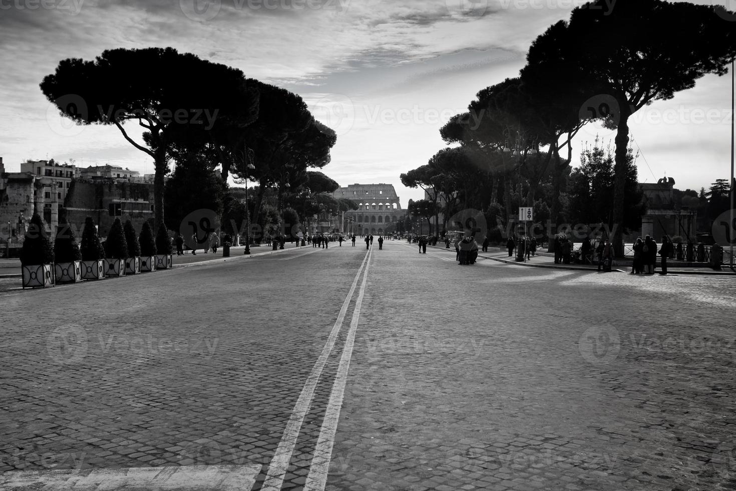 strada per Colosseo foto