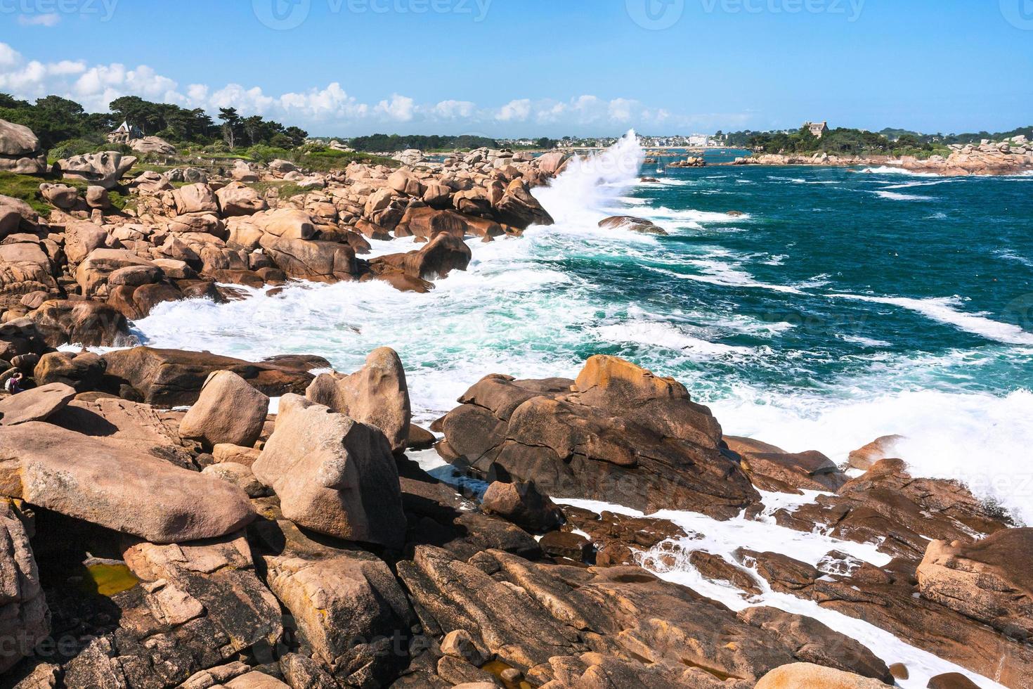 Visualizza di inglese canale costa nel plomanach foto