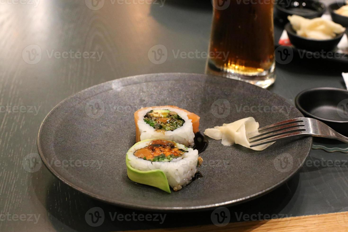 c'è la merenda sul tavolo del ristorante, buon appetito a tutti foto