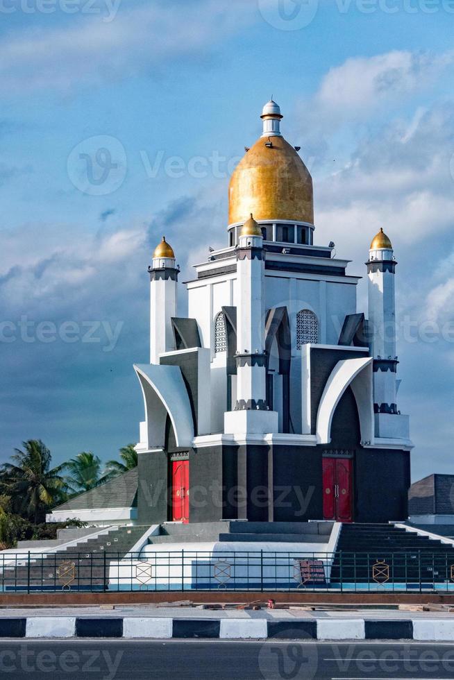 moschea sotto costruzione nel Lombok Indonesia foto