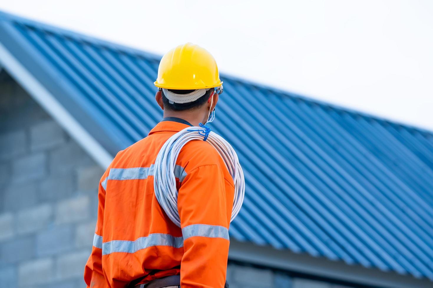 lavoratore in cantiere foto