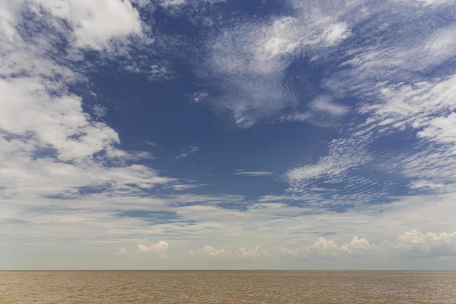 lago Tonle Sap foto