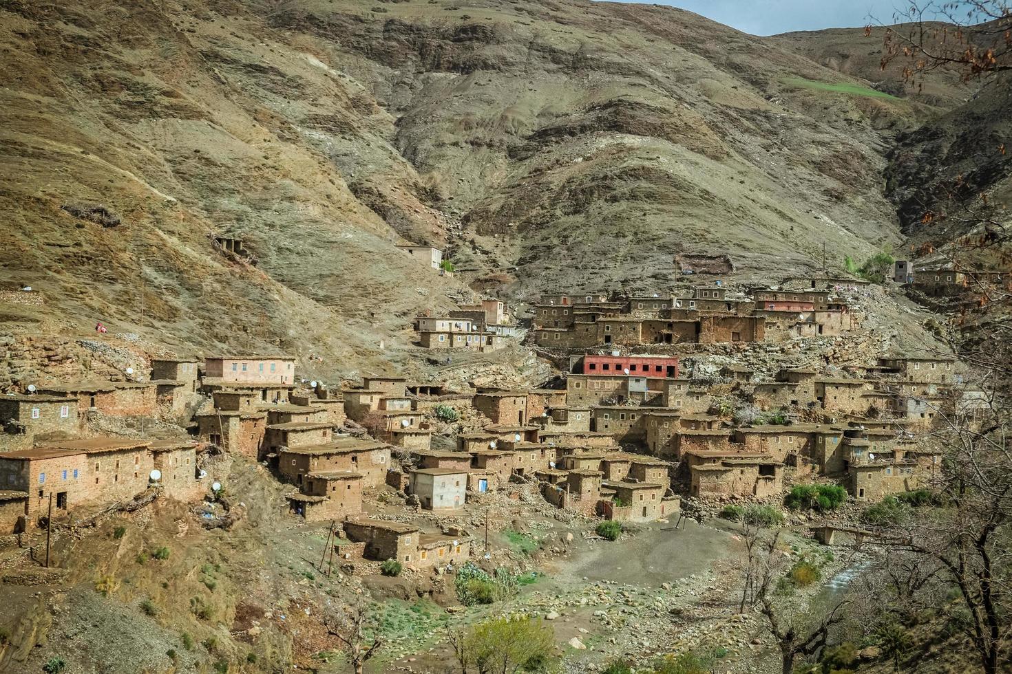 un piccolo villaggio in marocco foto