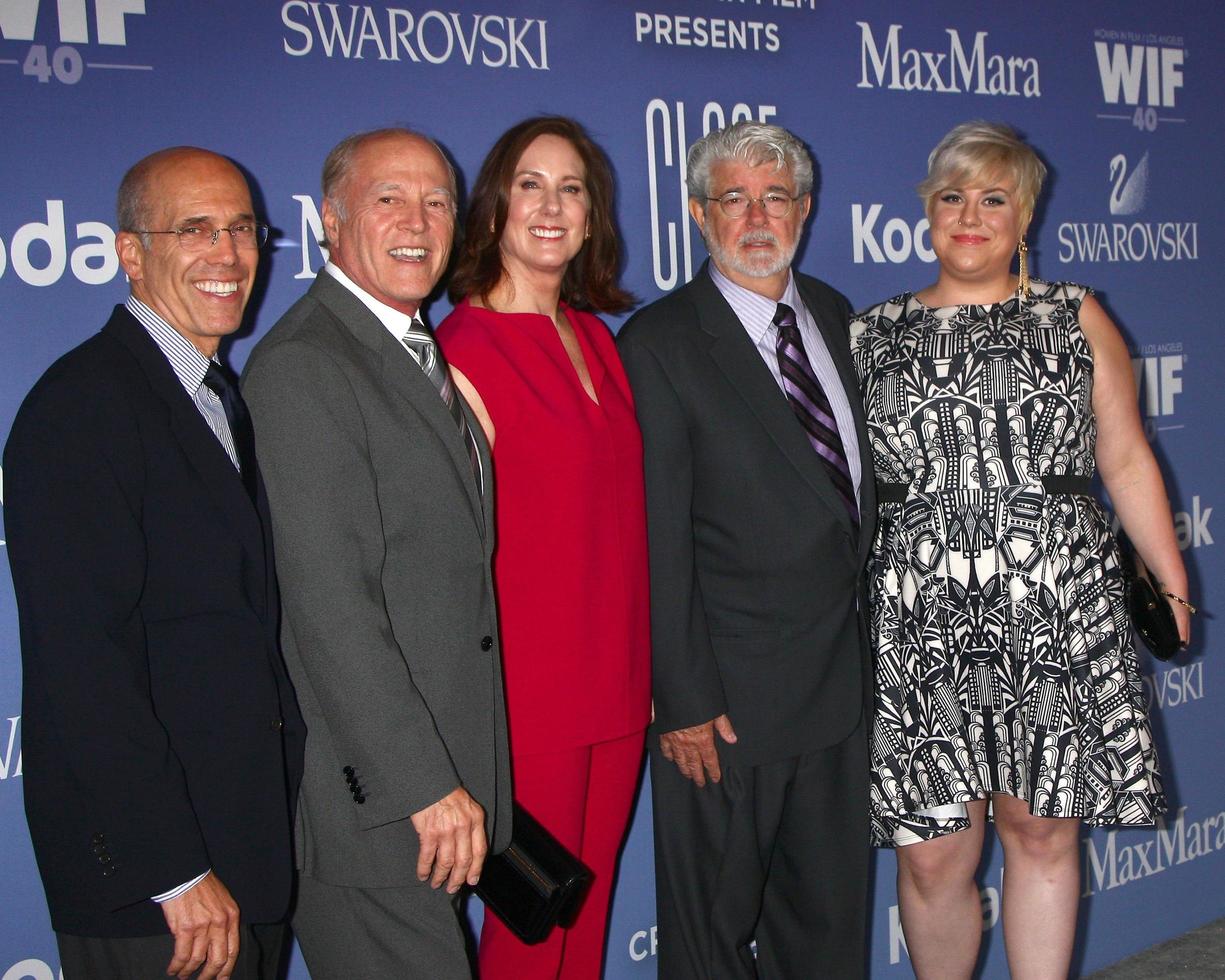 los angeles, giu 12 - jeffrey Katzenbeg, Franco maresciallo, kathleen kennedy, Giorgio Luca, figlia arriva a il cristallo e lucia premi 2013 a il beverly hilton Hotel su giugno 12, 2013 nel beverly colline, circa foto