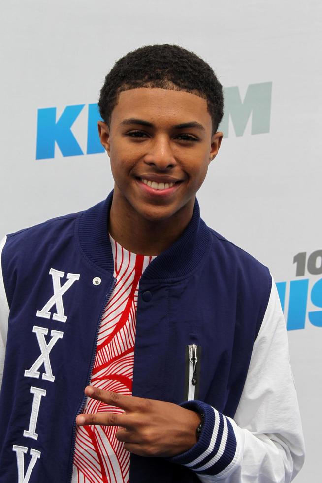 los angeles, Maggio 12 - diggy simons arriva a il wango tango concerto a il casa deposito centro su Maggio 12, 2012 nel carson, circa foto