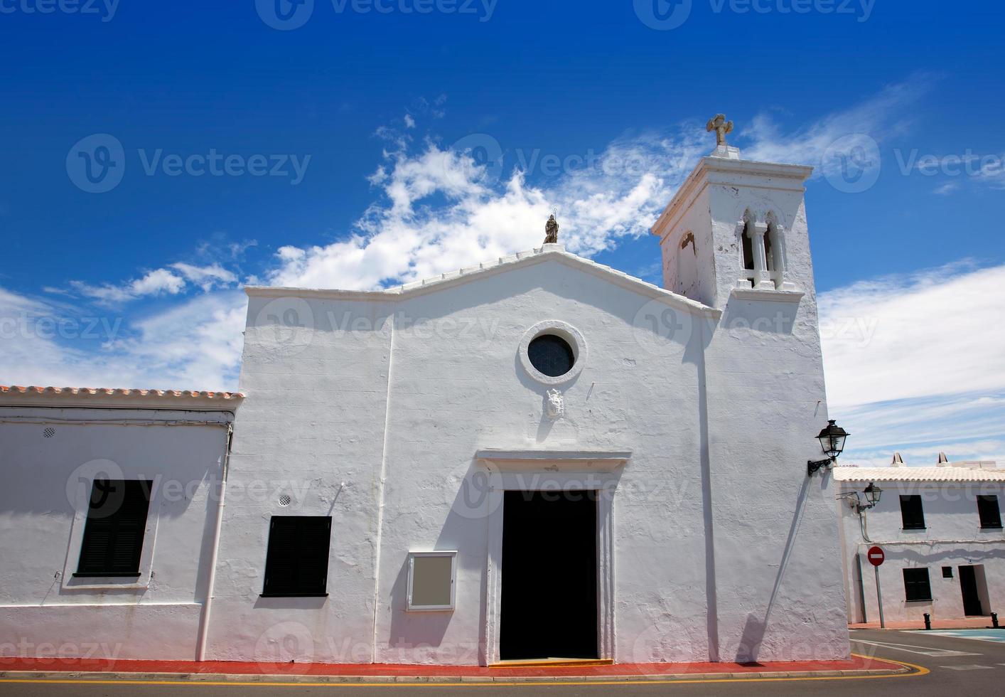fornells chiesa bianca a minorca alle isole baleari foto