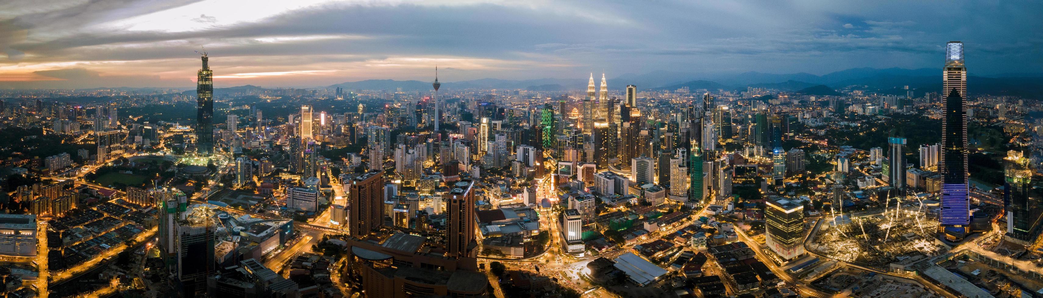 panorama della città di kuala lumpur foto