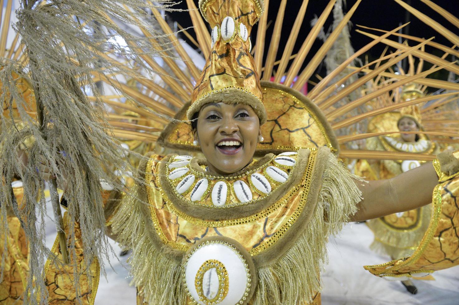 rio de janeiro, rj brasile - febbraio 09, 2018 - samba scuola parata nel sambodromo. imperio da tijuca durante Festival a marche de sapucai strada foto