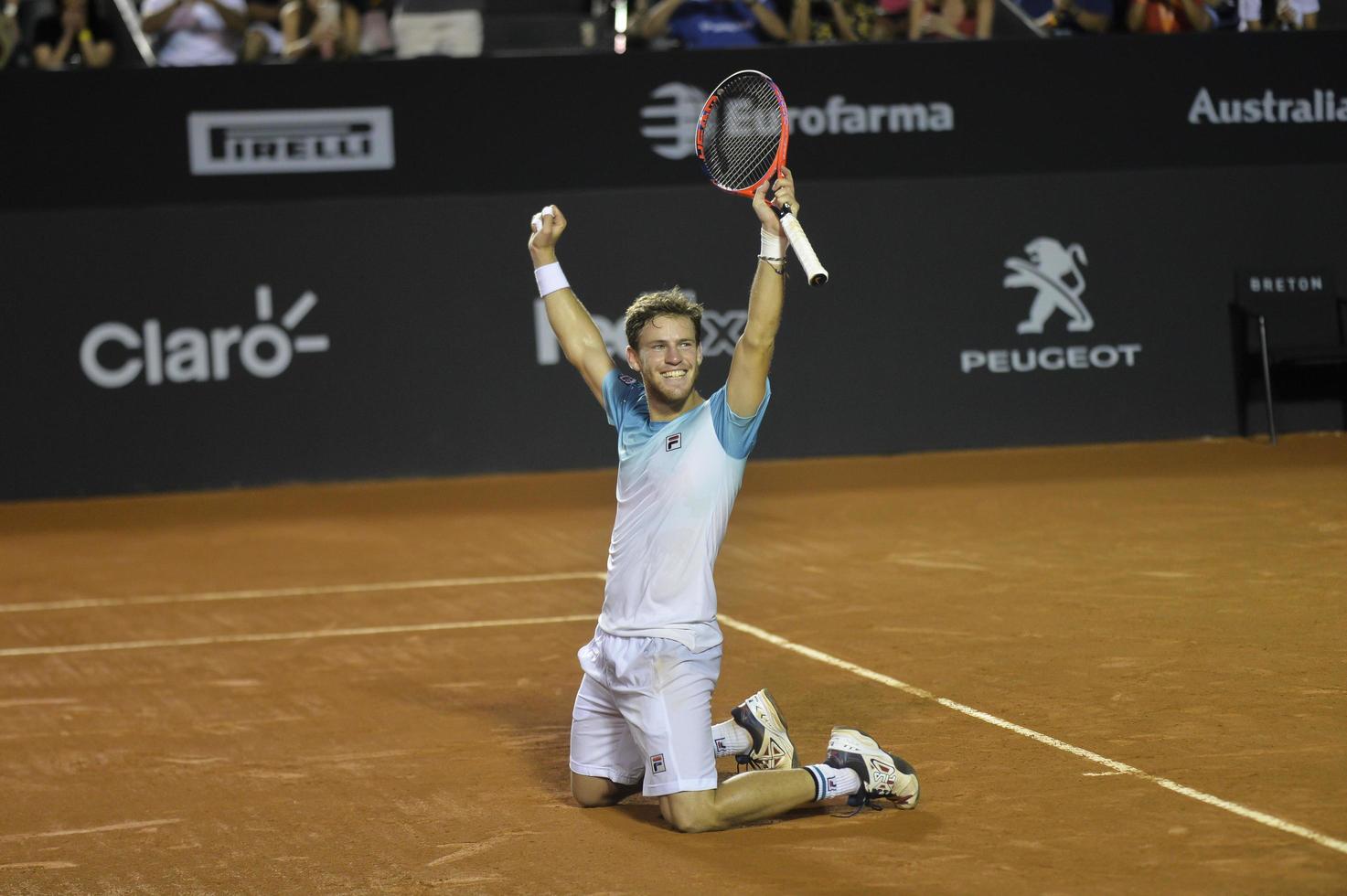 rio de janeiro, brasile - febbraio 25, 2017 - diego schwartzman argomento finale gioco durante rio Aperto 2018 tenuto a il fantino club brasiliana. foto