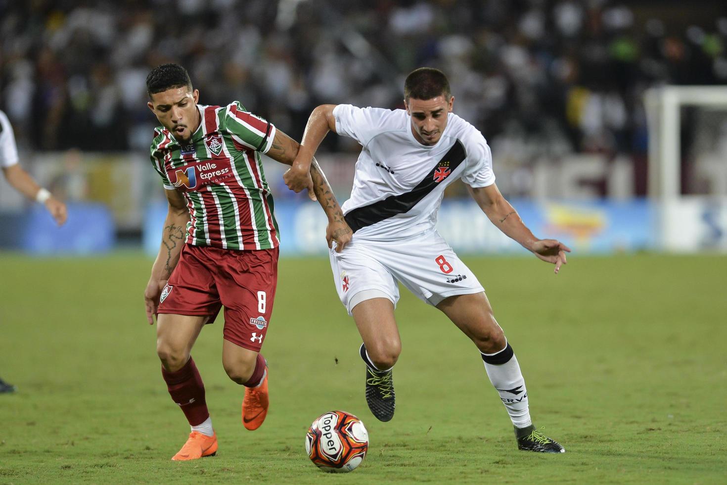 rio, brasile - marzo 07, 2018 - douglas e tiago galardo giocatore nel incontro fra vasco e fluminese di il carioca campionato nel nilton santos stadio foto