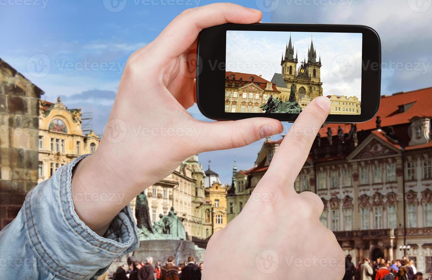 turista assunzione foto di vecchio cittadina piazza nel praga