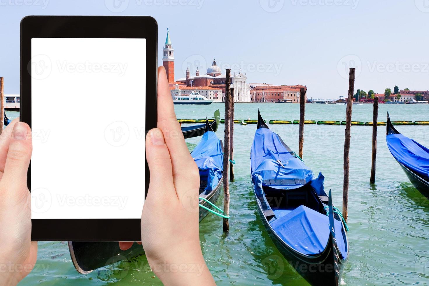 turista fotografie gondole su san marco canale