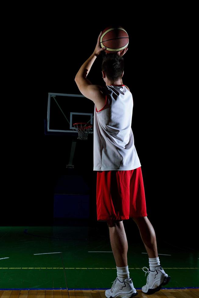 giocatore di basket in azione foto