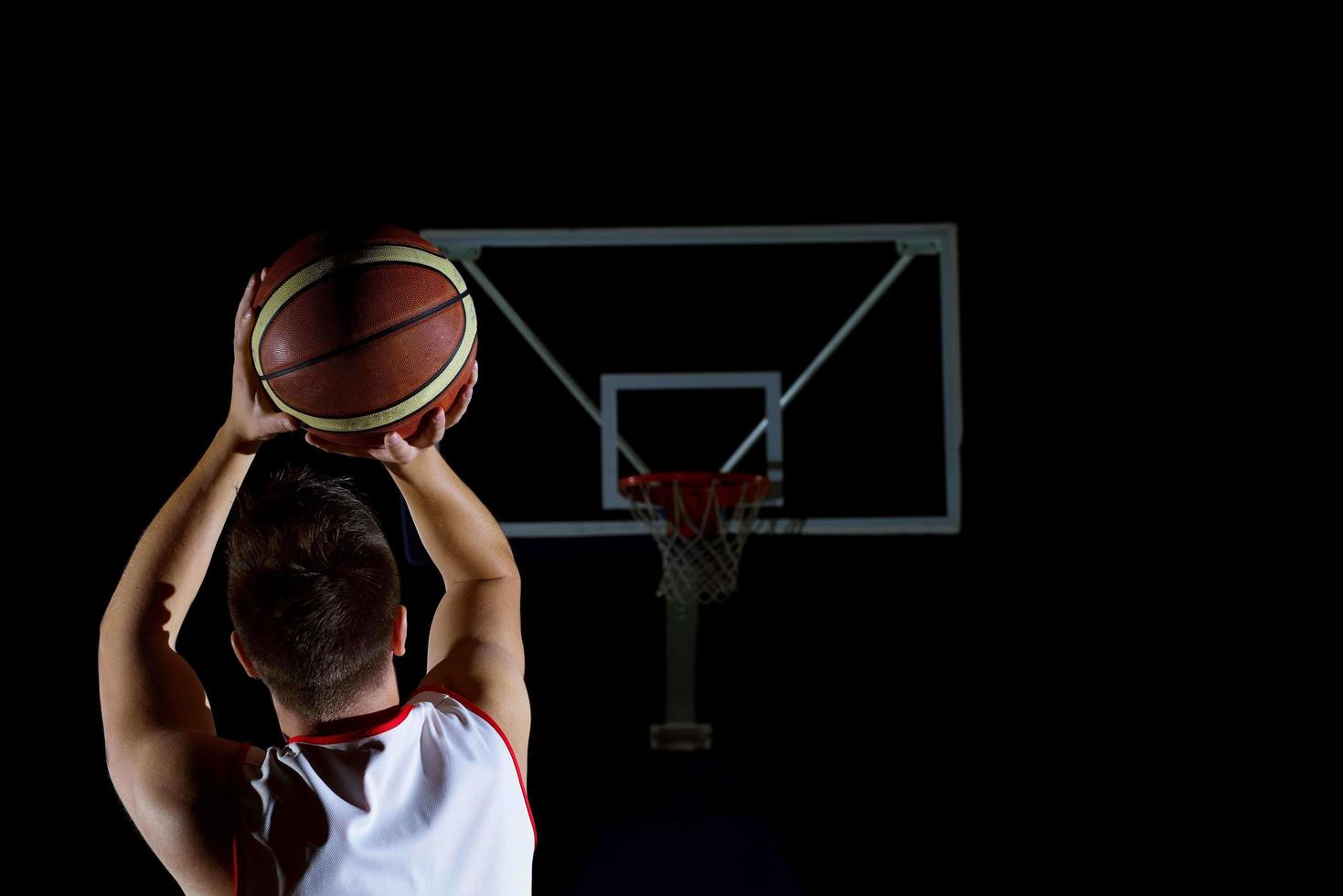 giocatore di basket in azione foto