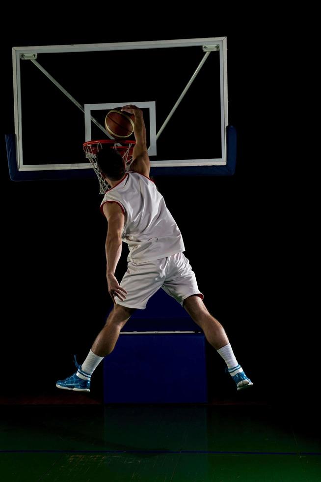 giocatore di basket in azione foto