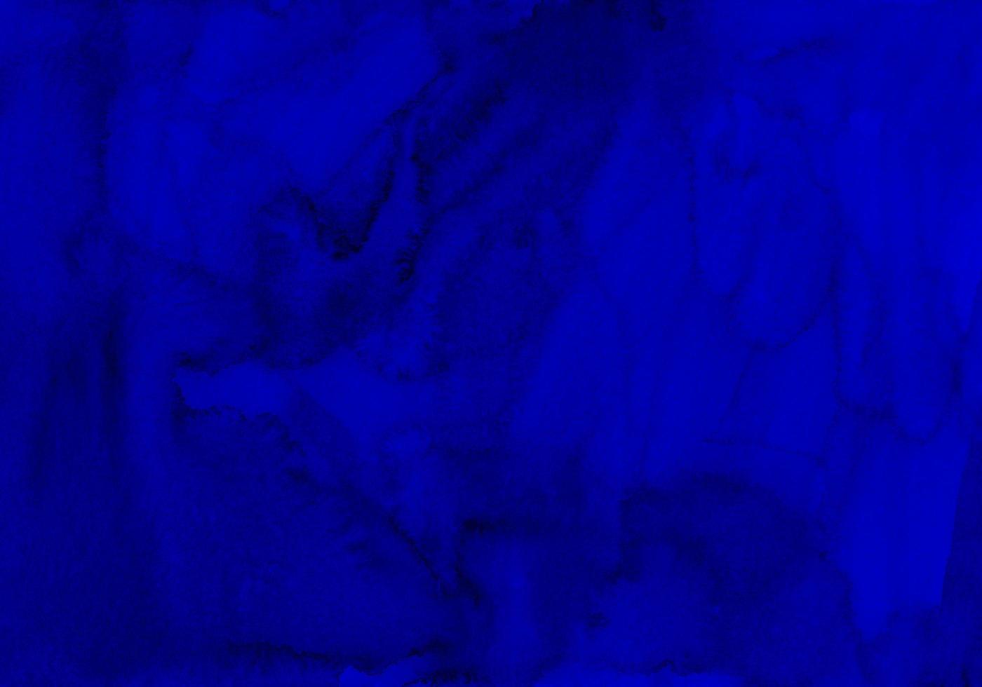 acquerello buio blu sfondo struttura. acquerello astratto in profondità oceano sfondo. orizzontale di moda modello. macchie su carta. foto