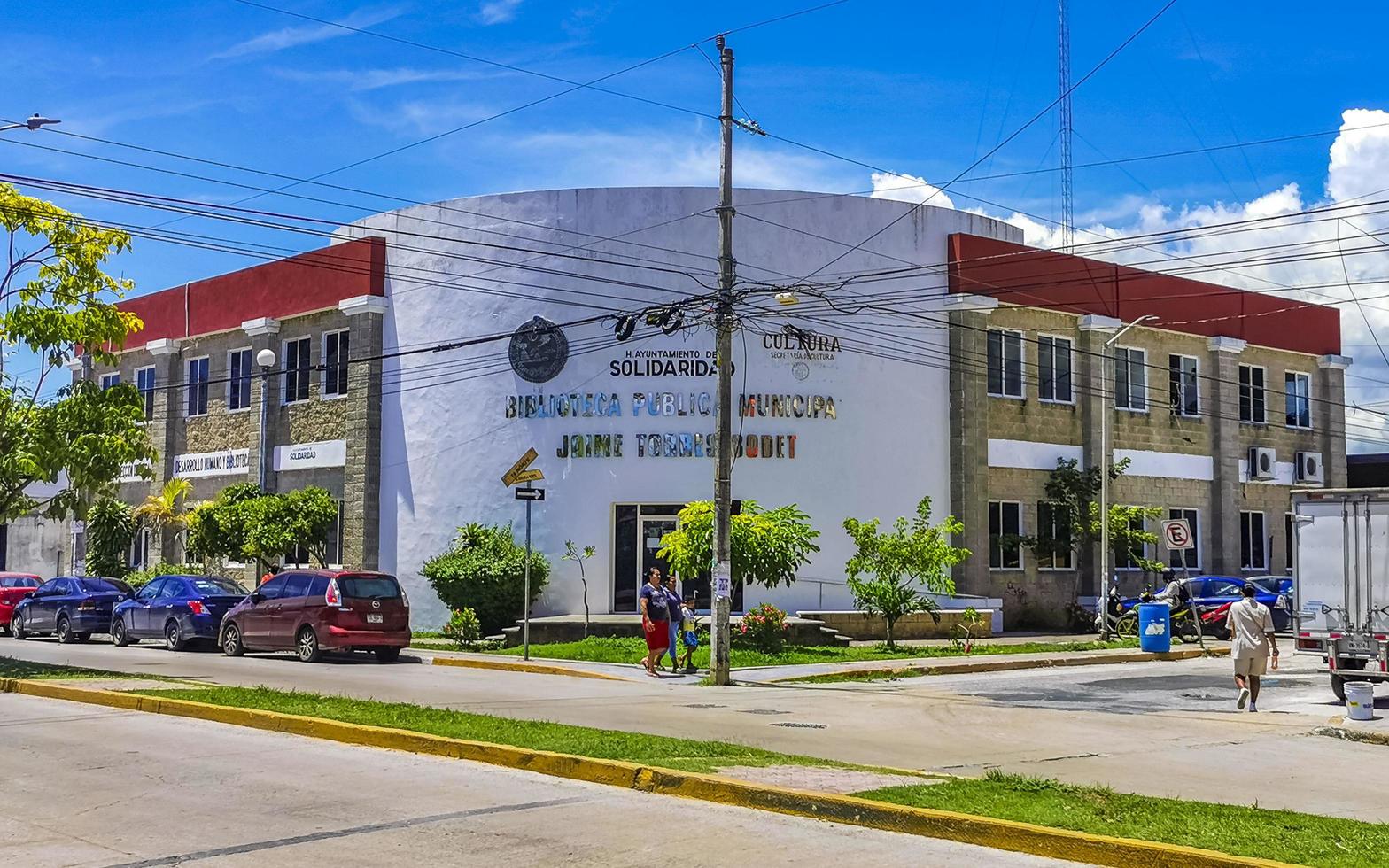 playa del carmen quintana roo mexico 2022 strada tipica e paesaggio urbano di playa del carmen mexico. foto