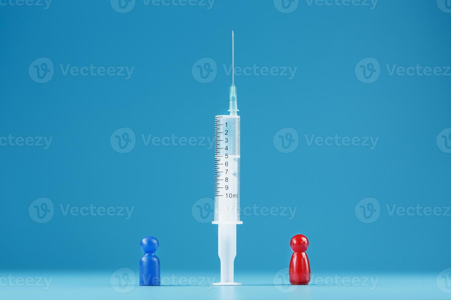 contraddizioni di diverso opinioni di un' rosso e blu uomo di vaccinazione nel un' siringa nel il centro, su un' blu sfondo foto