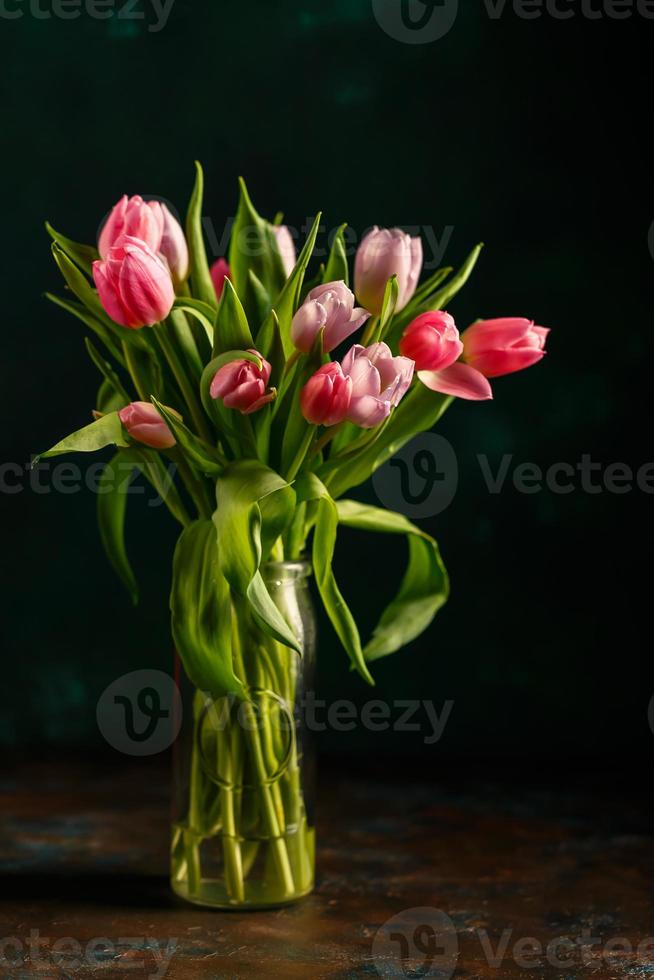 mazzo di rosa tulipani foto