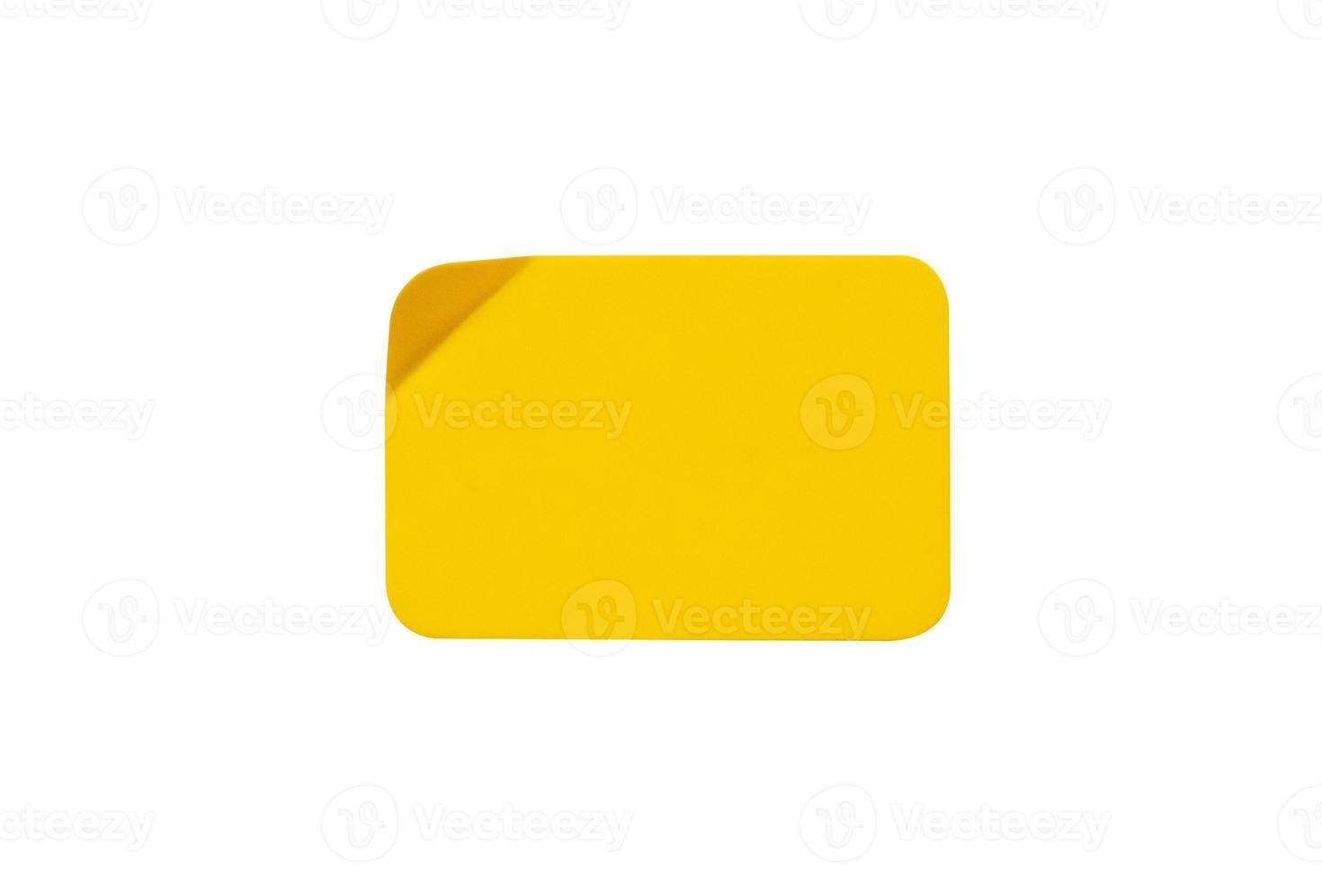 giallo plastica etichetta etichetta isolato su bianca sfondo foto