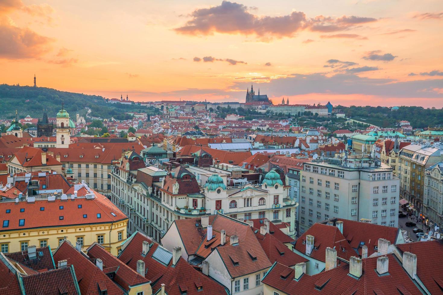 skyline della città di praga foto