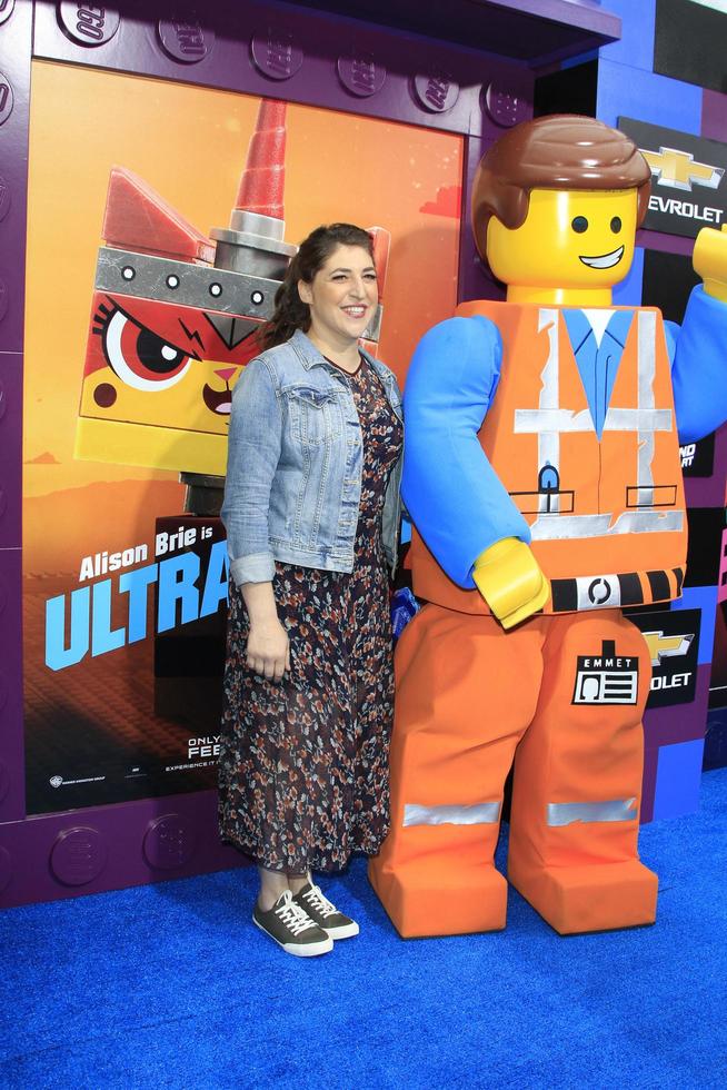 los angeles - feb 2 - mayim bialik a il Lego film 2 - il secondo parte prima a il villaggio Teatro su febbraio 2, 2019 nel Westwood, circa foto