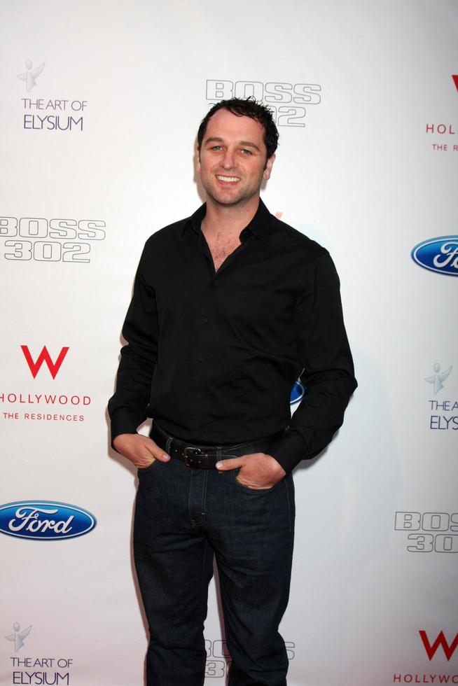 los angeles - giu 9 - Matteo rhys in arrivo a il arte di elisio ritorno di guado mustang capo evento a il residenze a w hollywood su giugno 9, 2011 nel los angeles, circa foto