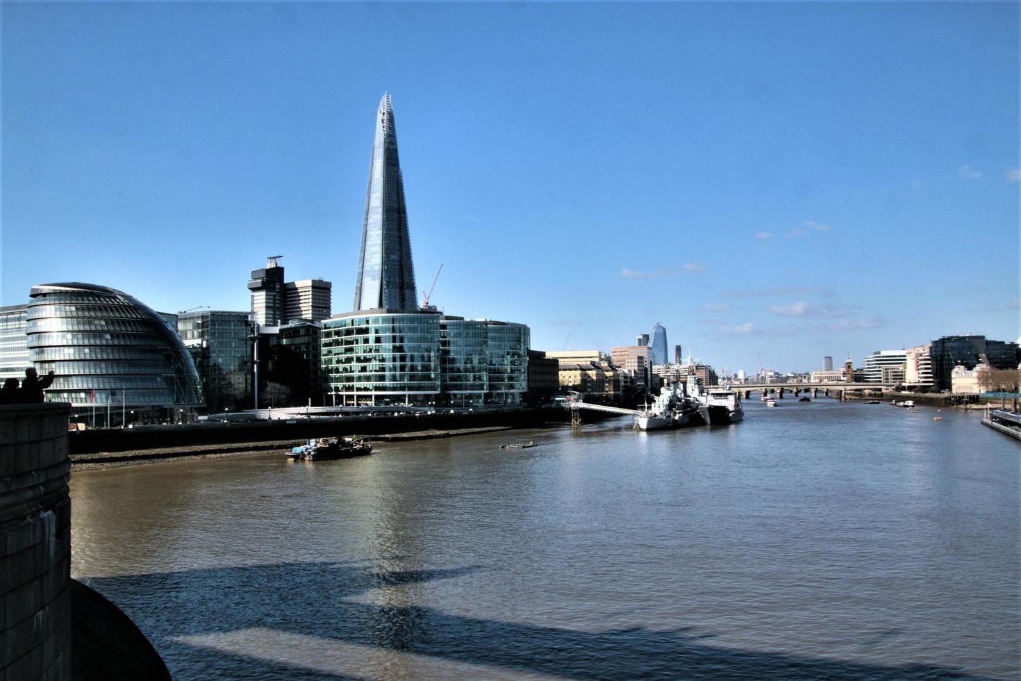 Londra nel il UK nel 2019. un' Visualizza di il fiume Tamigi nel Londra foto