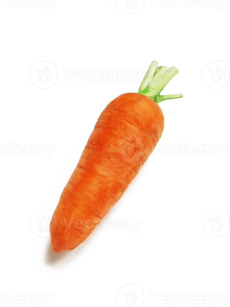 fresco carota su un' bianca sfondo foto