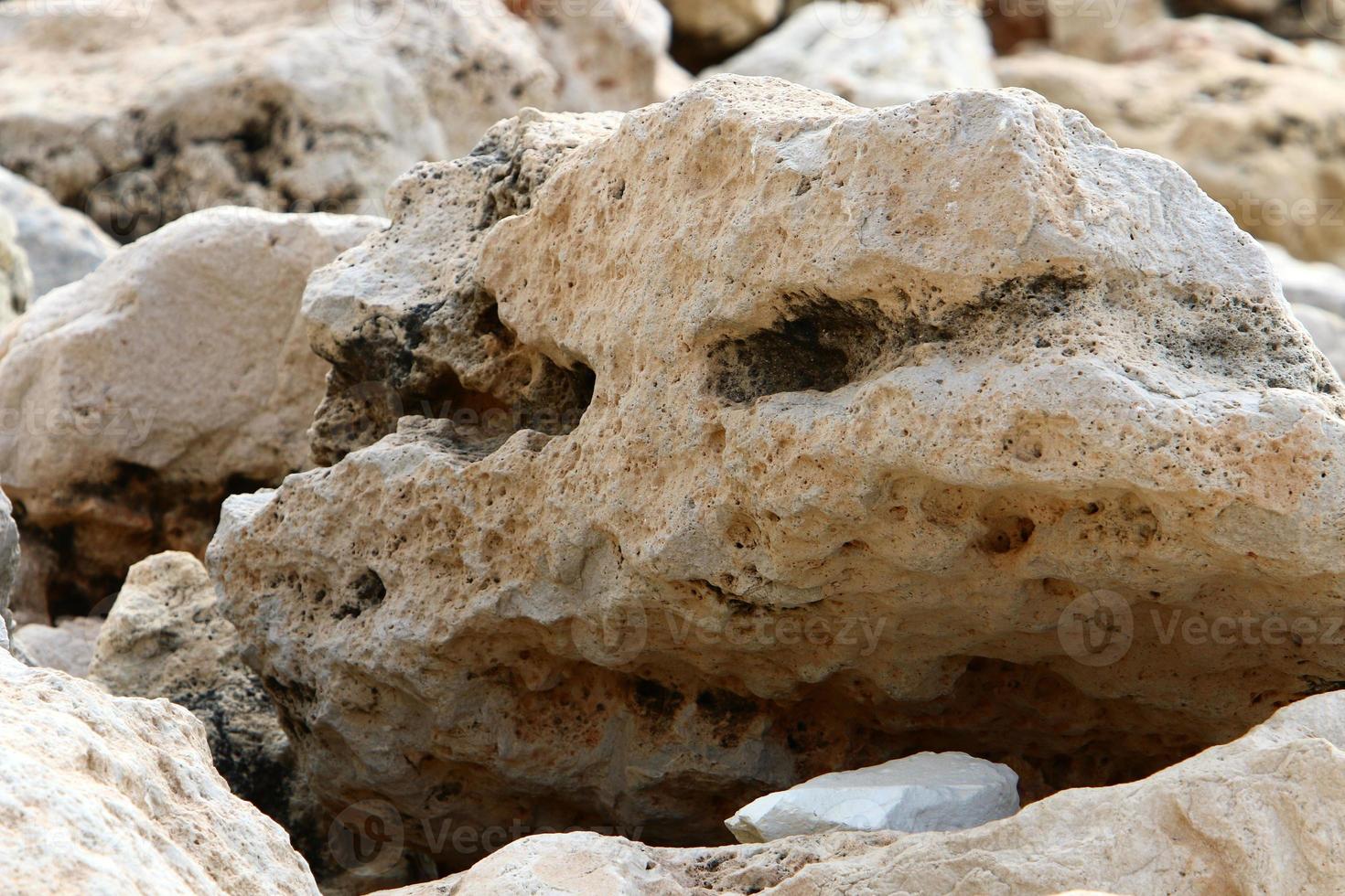 struttura di grande pietre e montagna rocce. foto