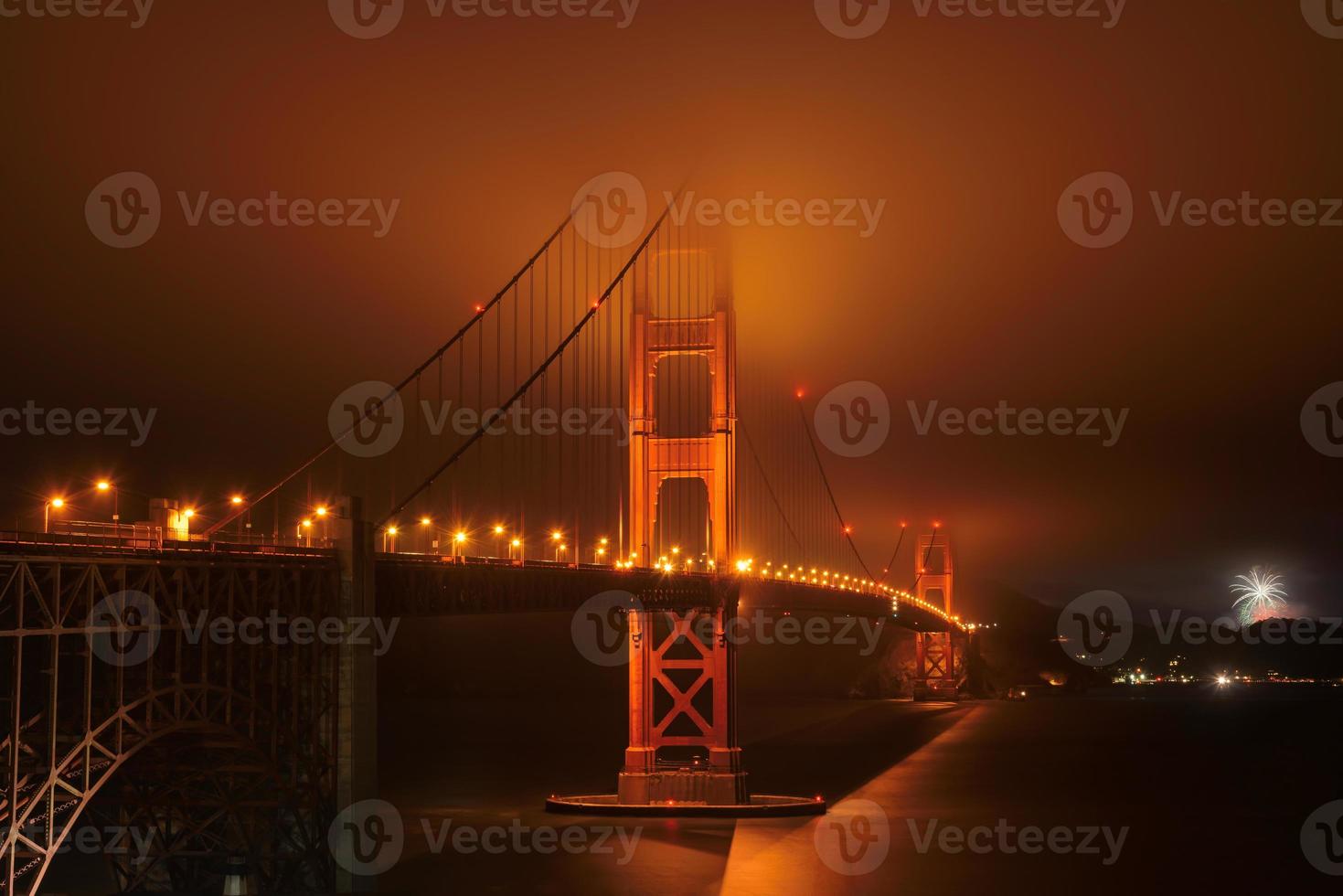 notte, illuminazione, golden gate bridge. foto