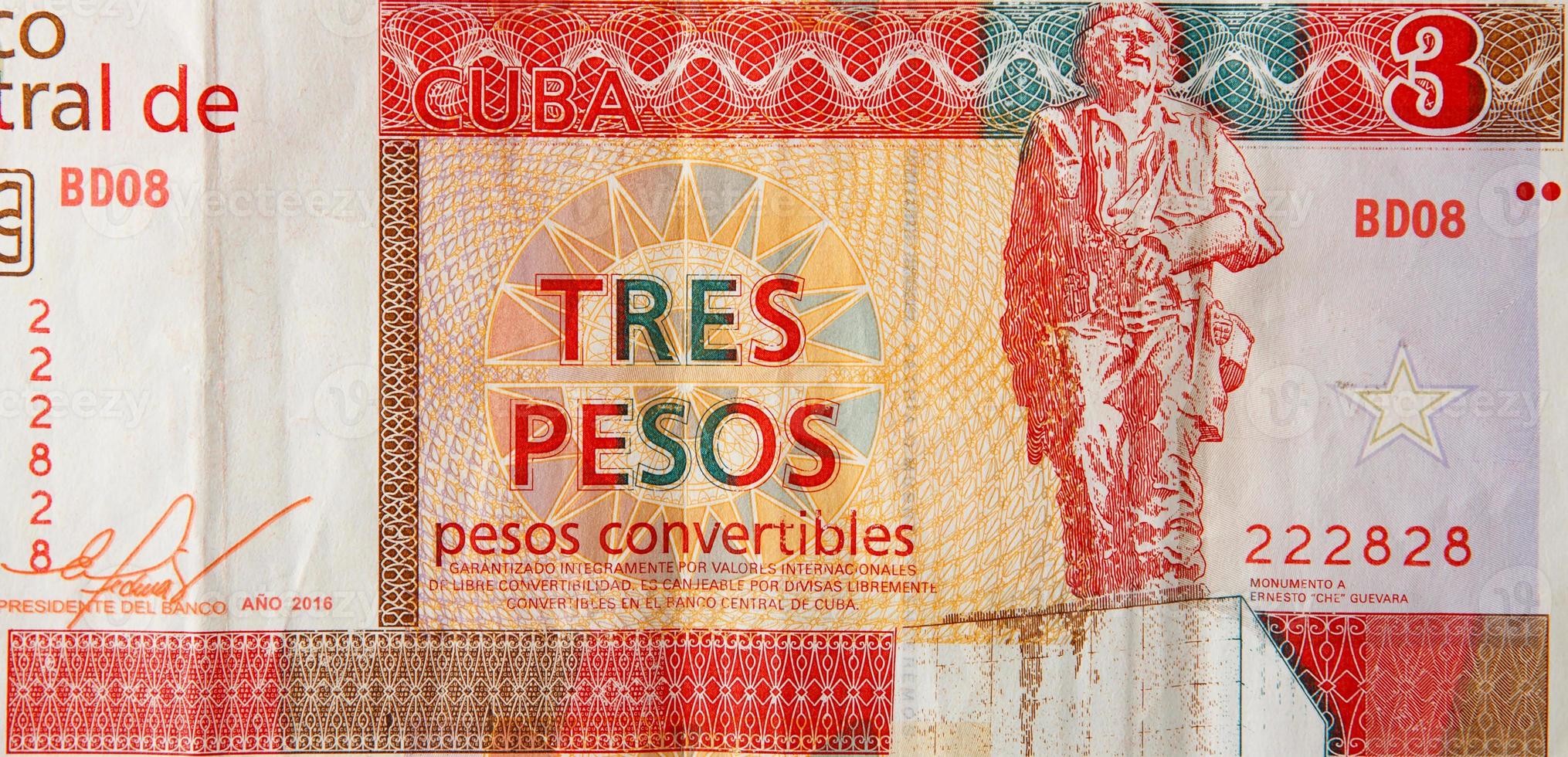 che guevara monumento su cubano banconota di arancia tre pesos convertibili 2016 foto