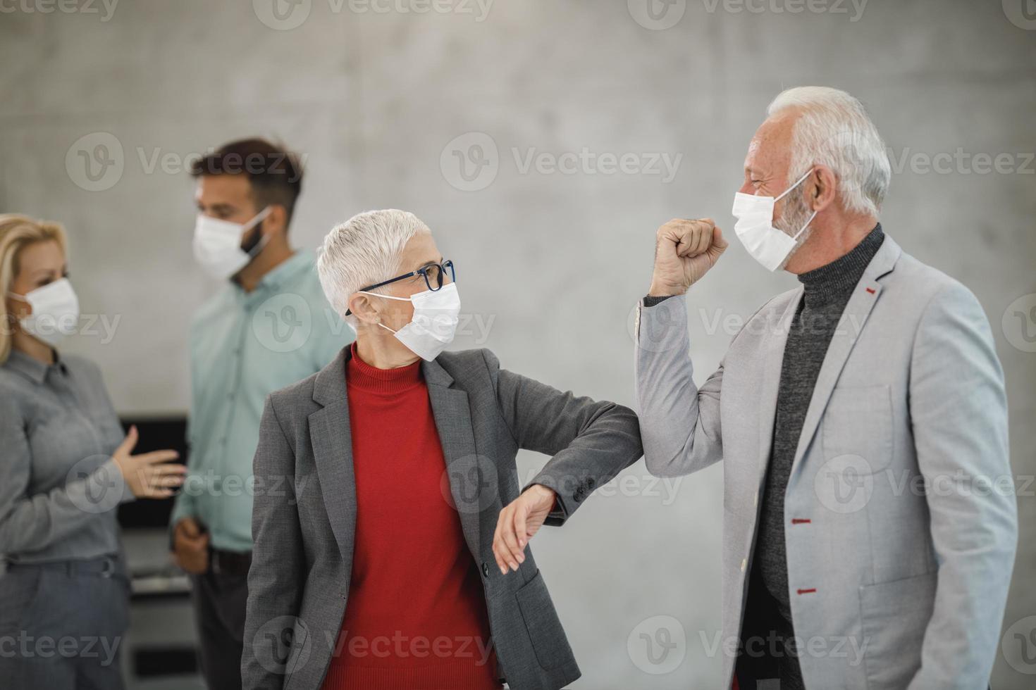 mantenere sicuro nel il posto di lavoro foto